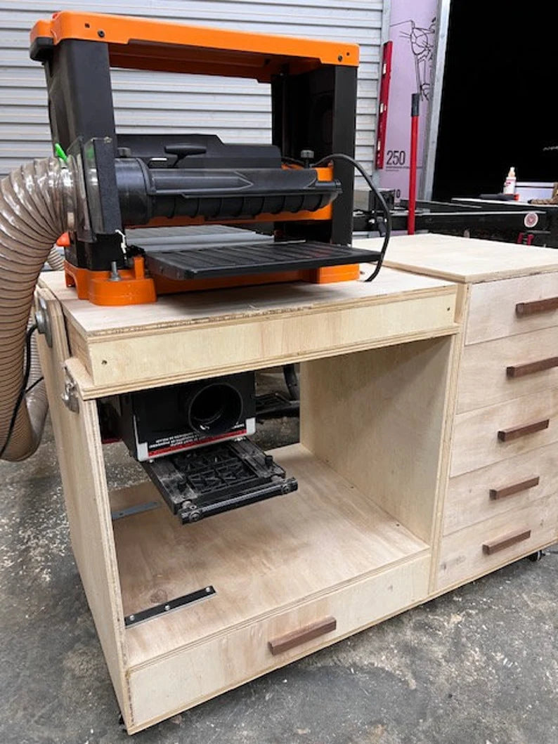 Build Plans for A Mobile Tool Flip Cart